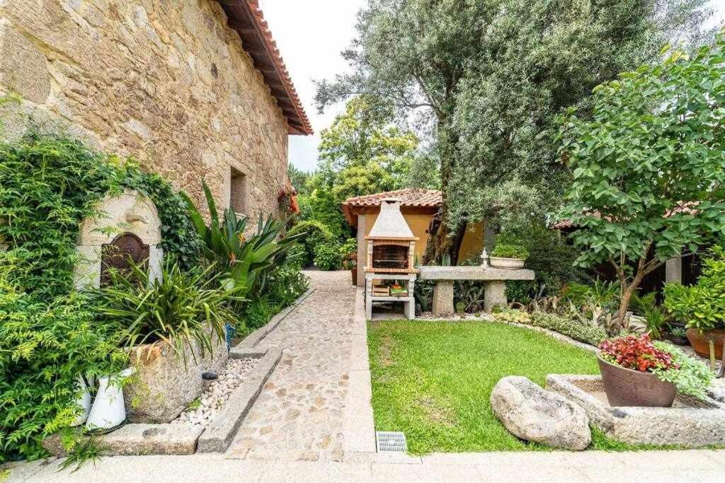 Casas Casal Do Carvalhal - Agroturismo Amares Dış mekan fotoğraf