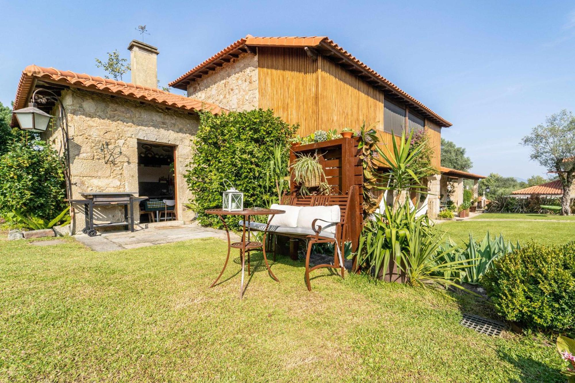 Casas Casal Do Carvalhal - Agroturismo Amares Dış mekan fotoğraf